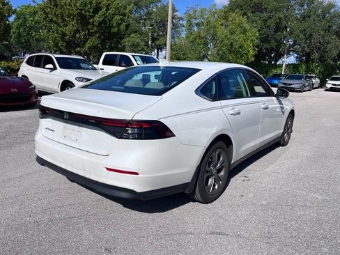 Used 2024 Honda Accord SE image 6