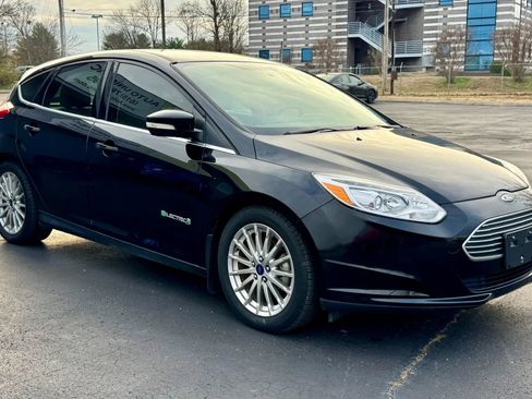 Used 2016 Ford Focus Electric Hatchback w/ Exterior Protection Package image 3