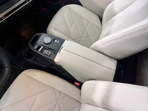 Certified 2026 BMW iX xDrive60 image 22