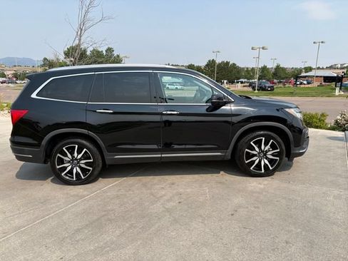 Used 2019 Honda Pilot Touring image 10