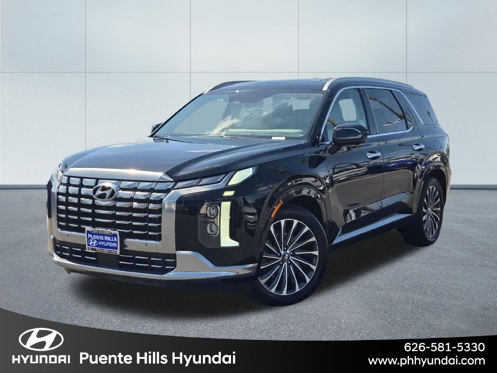 Used 2023 Hyundai Palisade Calligraphy FWD image 1
