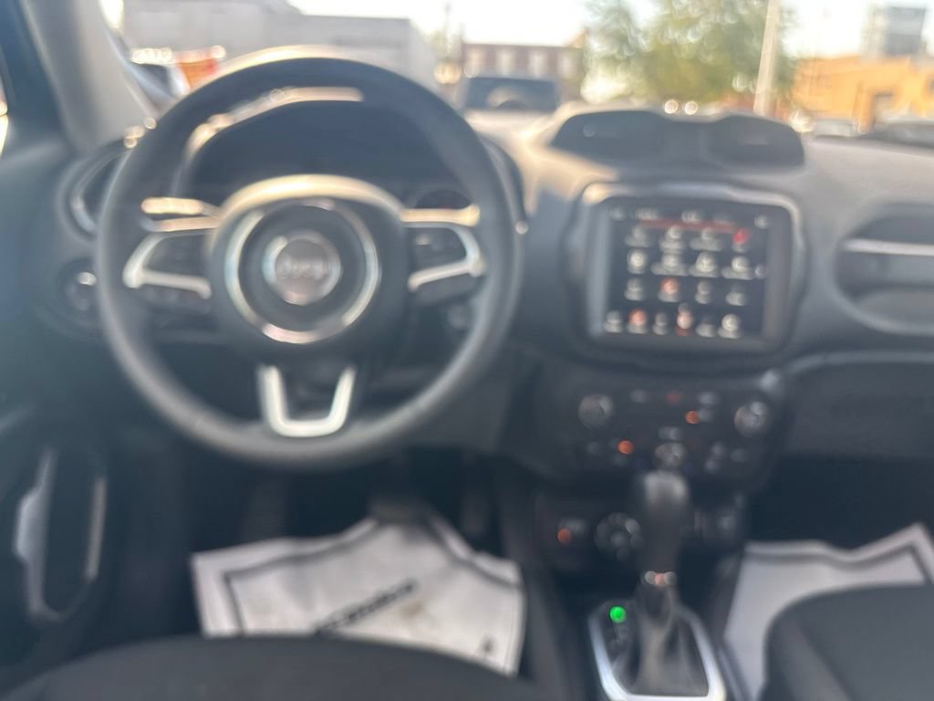 Used 2023 Jeep Renegade Latitude AWD/4WD image 33
