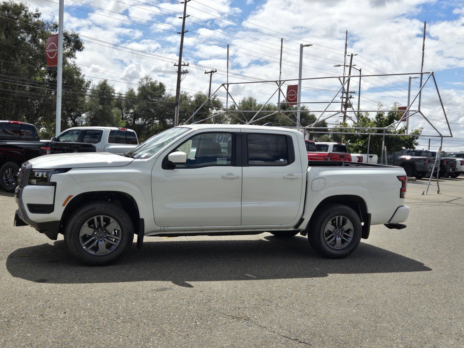 New 2026 Nissan Frontier SV w/ All-Weather Content Package AWD/4WD image 7