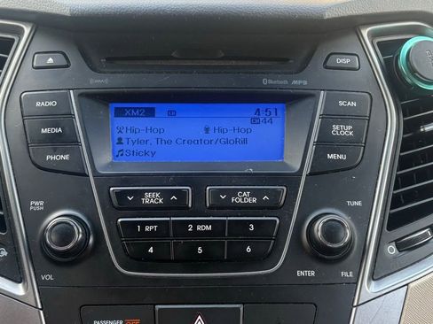 Used 2014 Hyundai Santa Fe Sport image 19