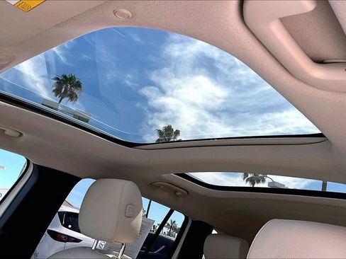 Used 2022 Mercedes-Benz GLB 250 image 12