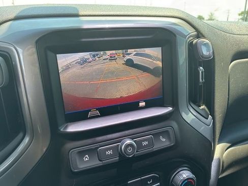 Used 2019 Chevrolet Silverado 1500 Custom Trail Boss AWD/4WD image 15