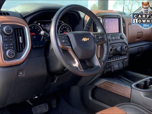 Used 2022 Chevrolet Silverado 2500 High Country w/ Technology Package image 14