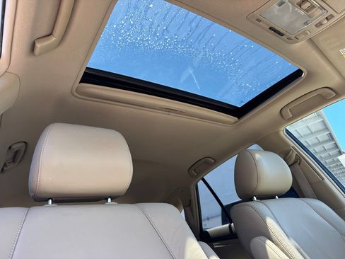 Used 2004 Lexus RX 330 FWD image 14