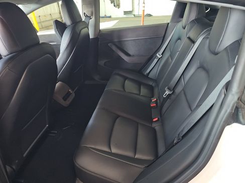 Used 2022 Tesla Model 3 Long Range AWD/4WD image 5
