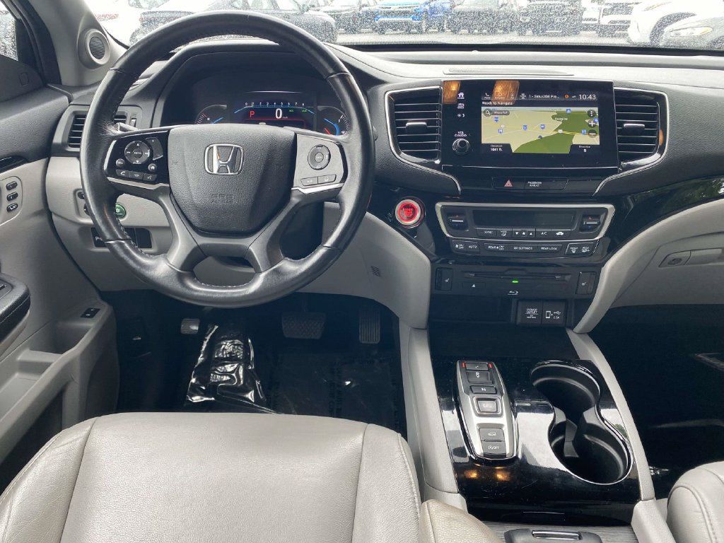 Used 2019 Honda Pilot Touring image 8