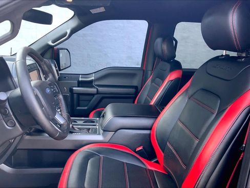 Used 2019 Ford F150 Lariat w/ Equipment Group 502A Luxury image 8