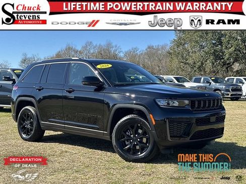 New 2026 Jeep Grand Cherokee Altitude AWD/4WD image 1