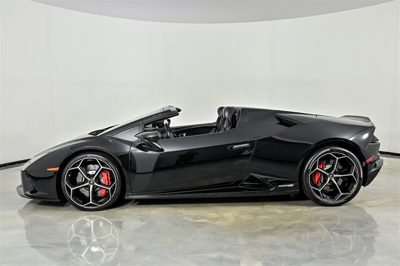 Used 2020 Lamborghini Huracan EVO RWD image 6