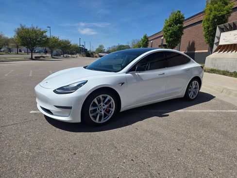 Used 2018 Tesla Model 3 Long Range image 3