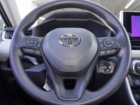 New 2025 Toyota RAV4 XLE image 19