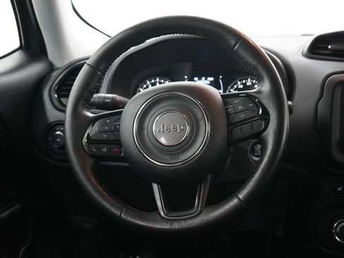 Used 2017 Jeep Renegade Altitude AWD/4WD image 16