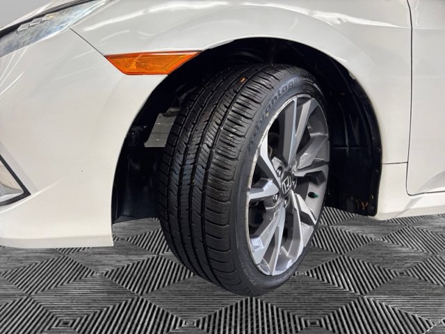 Used 2019 Honda Civic Touring image 29
