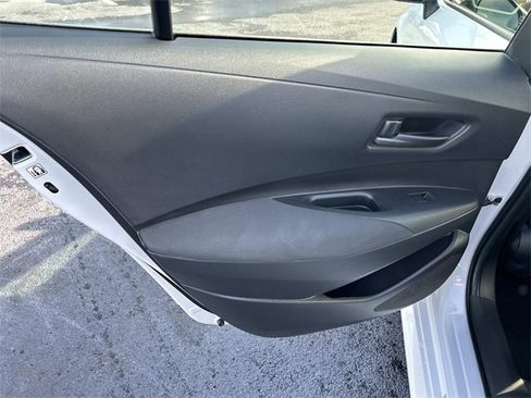 Used 2025 Toyota Corolla LE image 16