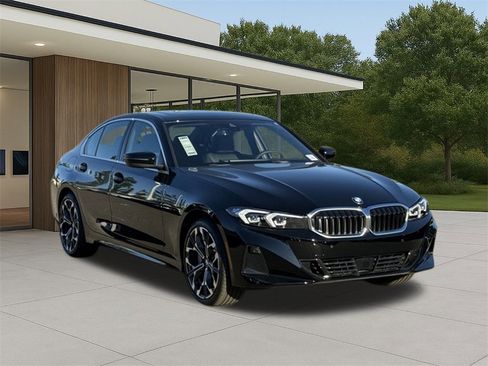 New 2026 BMW 330i xDrive Sedan w/ Convenience Package image 6