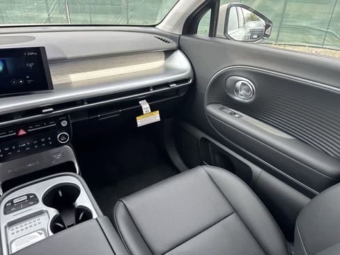 New 2026 Hyundai Ioniq 9 SEL AWD/4WD image 2