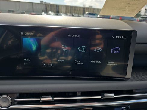 Used 2025 Hyundai Santa Cruz SEL image 16