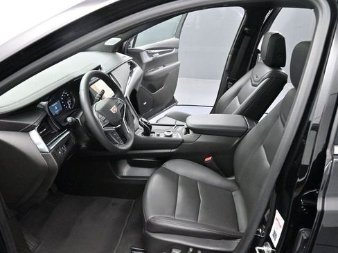 Certified 2025 Cadillac XT5 Premium Luxury FWD image 14