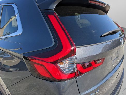 Used 2023 Honda CR-V EX-L image 13