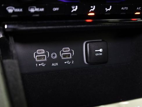Used 2023 Jeep Grand Cherokee Overland AWD/4WD image 24
