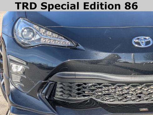 Used 2019 Toyota 86 TRD SE image 3