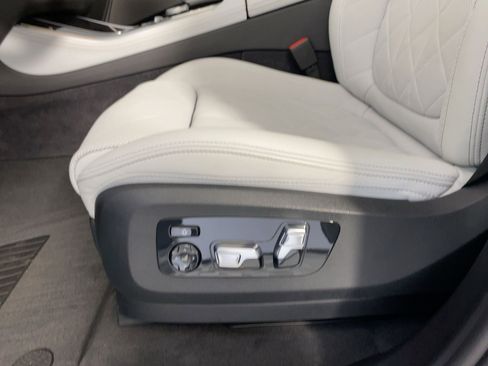 Certified 2024 BMW X5 xDrive40i w/ M Sport Package image 11