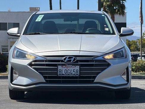 Used 2019 Hyundai Elantra SE w/ Cargo Package FWD image 10