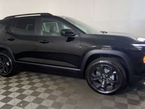 New 2026 Chevrolet Equinox LT w/ Convenience Package II image 3