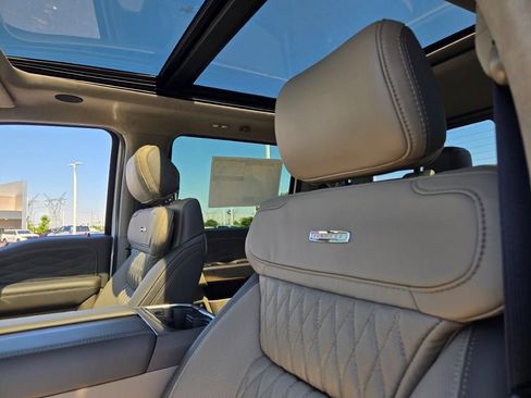 New 2026 Ford F250 Platinum w/ Platinum Plus Package AWD/4WD image 25