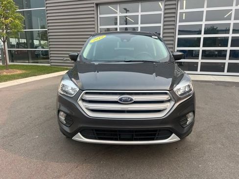 Used 2019 Ford Escape SE AWD/4WD image 2