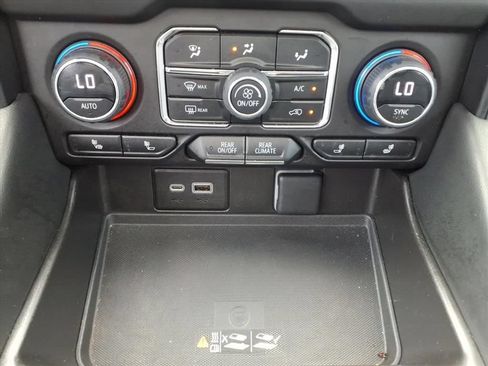 Used 2023 Chevrolet Tahoe RST RWD image 27