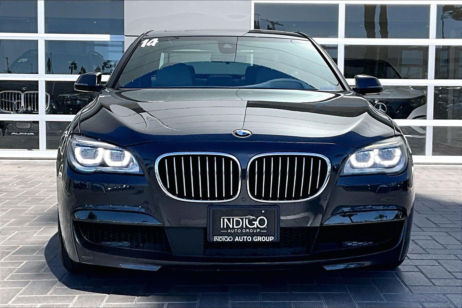 Used 2014 BMW 750i RWD image 2