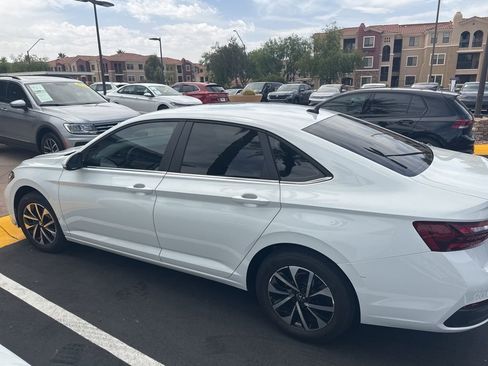 Certified 2023 Volkswagen Jetta S FWD image 10