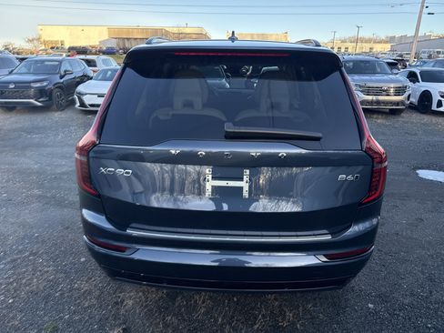 New 2026 Volvo XC90 B6 Ultra w/ Protection Package Premier AWD/4WD image 4