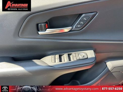 Certified 2025 Toyota Prius Plug-In Hybrid w/ Limited Premium Package FWD image 21