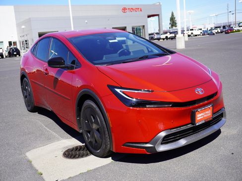 New 2026 Toyota Prius Plug-In Hybrid image 25