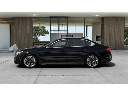 New 2027 BMW i5 eDrive40 AWD/4WD image 4