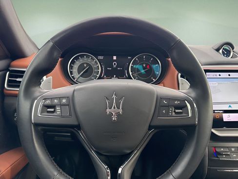 Used 2022 Maserati Ghibli Modena Q4 image 12