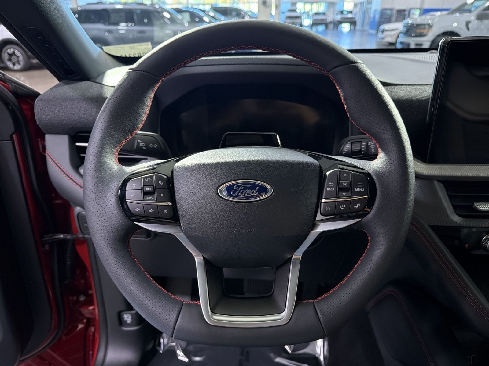 Used 2026 Ford Explorer ST-Line w/ ST-Line Street Pack AWD/4WD image 25