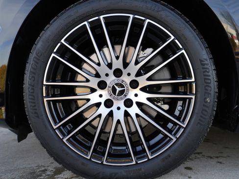 New 2026 Mercedes-Benz C 300 4MATIC Sedan image 11