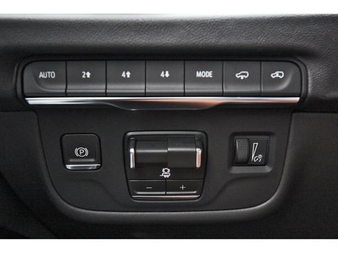 New 2026 Cadillac Escalade ESV Luxury w/ Touring Package AWD/4WD image 15