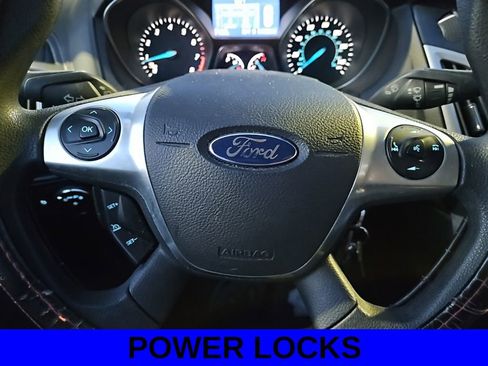 Used 2014 Ford Focus SE w/ SE Winter Package image 10