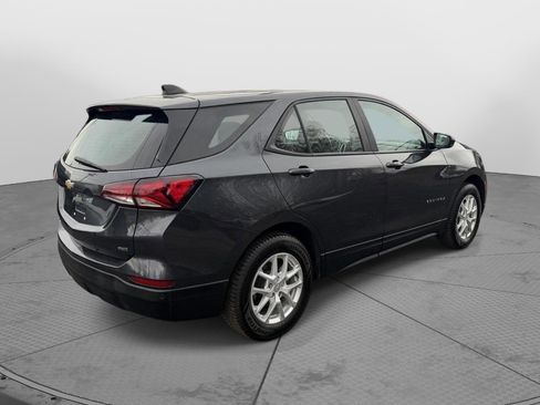 Used 2022 Chevrolet Equinox LS AWD/4WD image 9