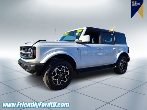 Certified 2025 Ford Bronco Outer Banks AWD/4WD image 2