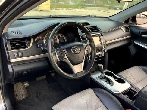 Used 2013 Toyota Camry SE image 17