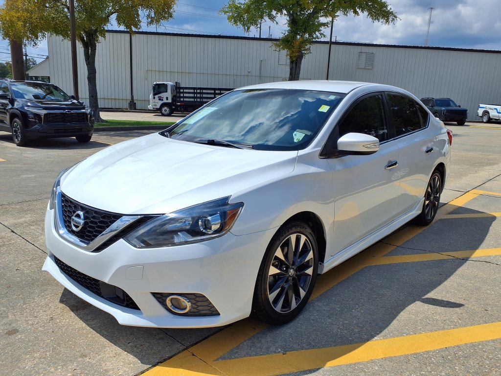 Used 2019 Nissan Sentra SR FWD image 3